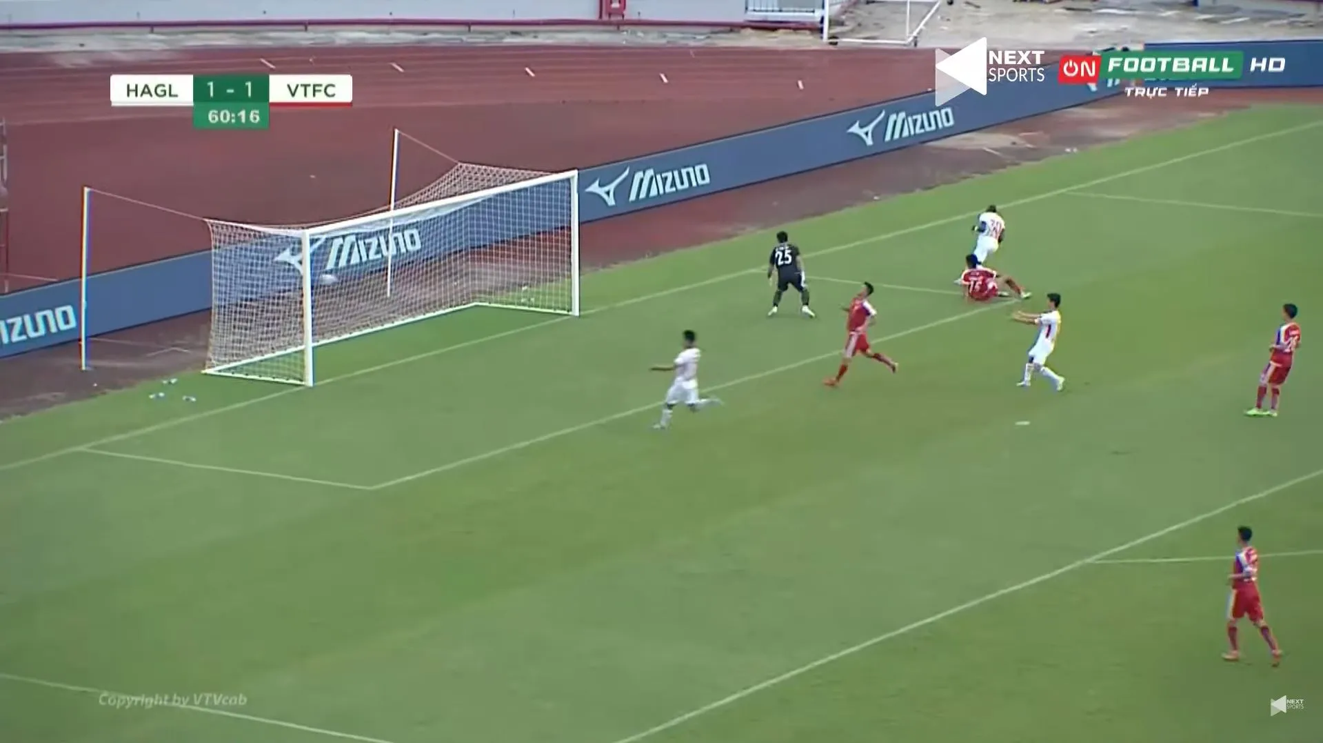 Trực tiếp HAGL 1-1 Viettel: Thế trận giằng co 147373