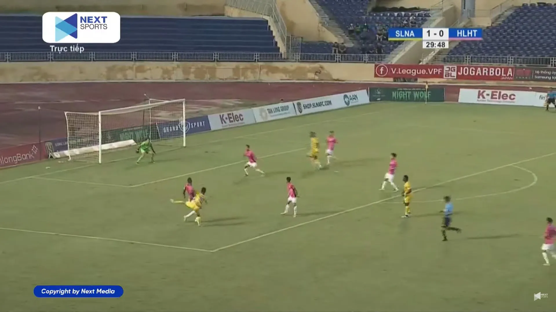 Trực tiếp SLNA 1-0 Hà Tĩnh: Chủ nhà vươn lên 158468