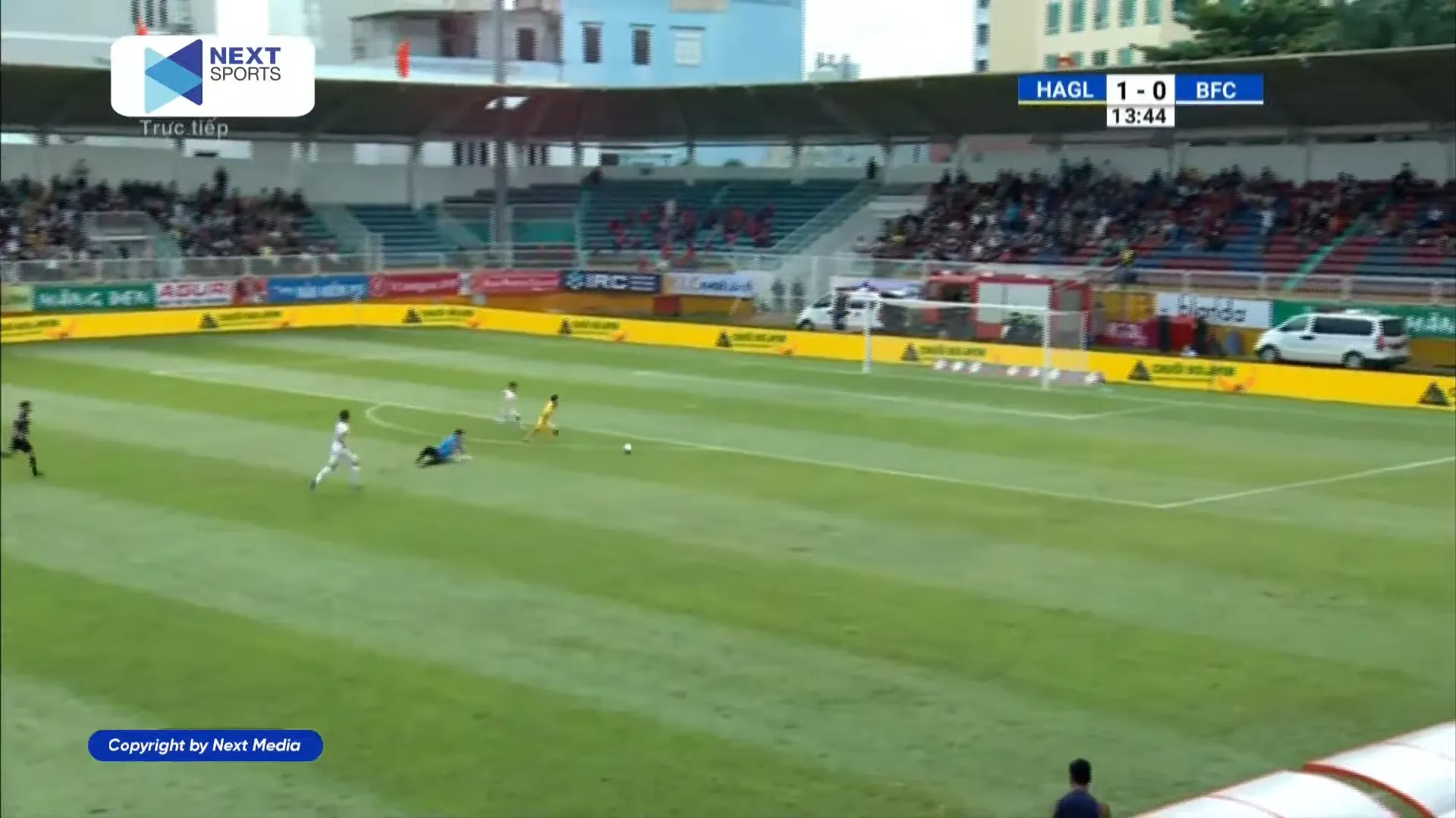 Trực tiếp HAGL 1-0 Bình Dương: Văn Toàn mở điểm 160262