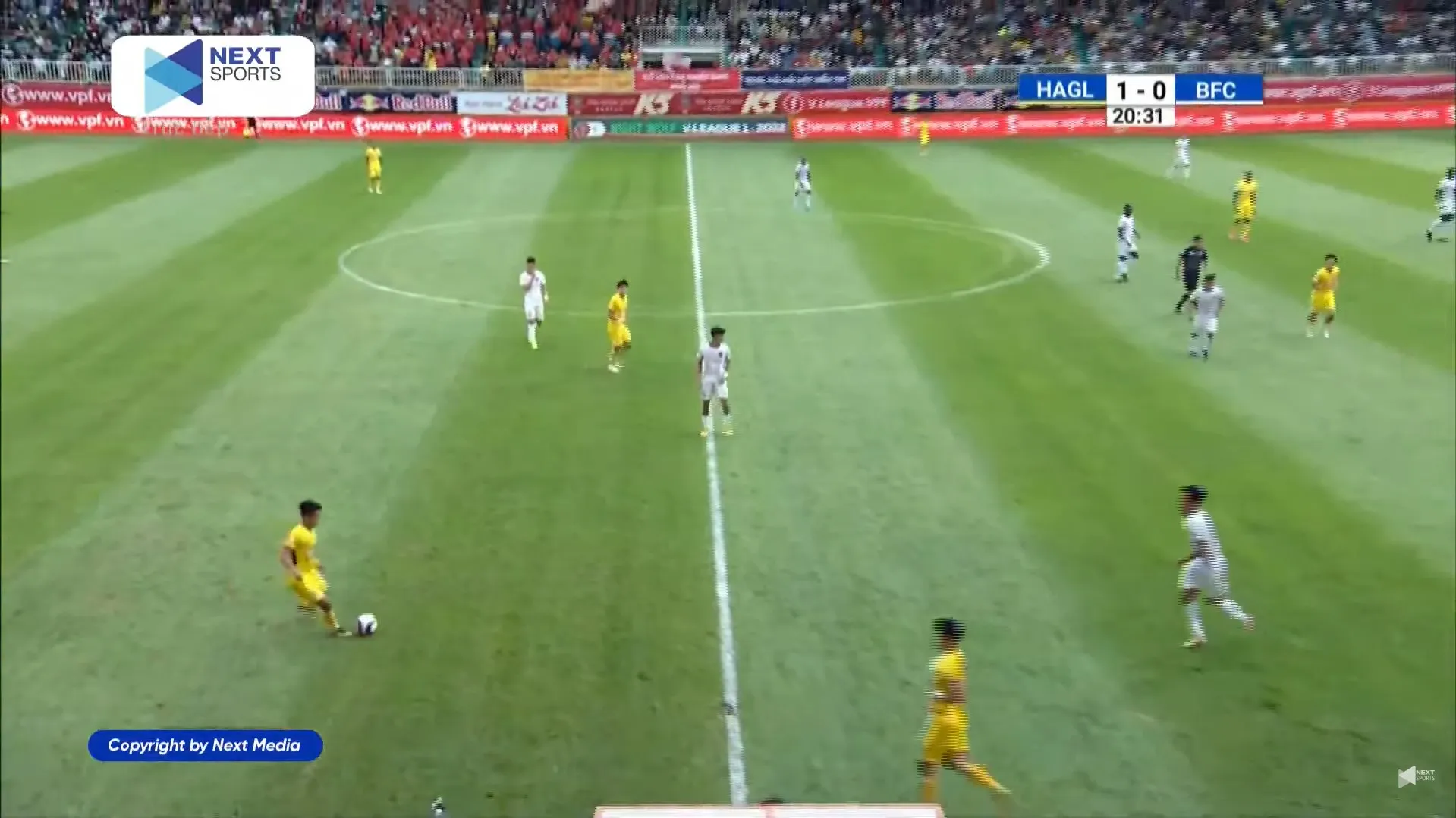 Trực tiếp HAGL 1-0 Bình Dương: Văn Toàn mở điểm 160266