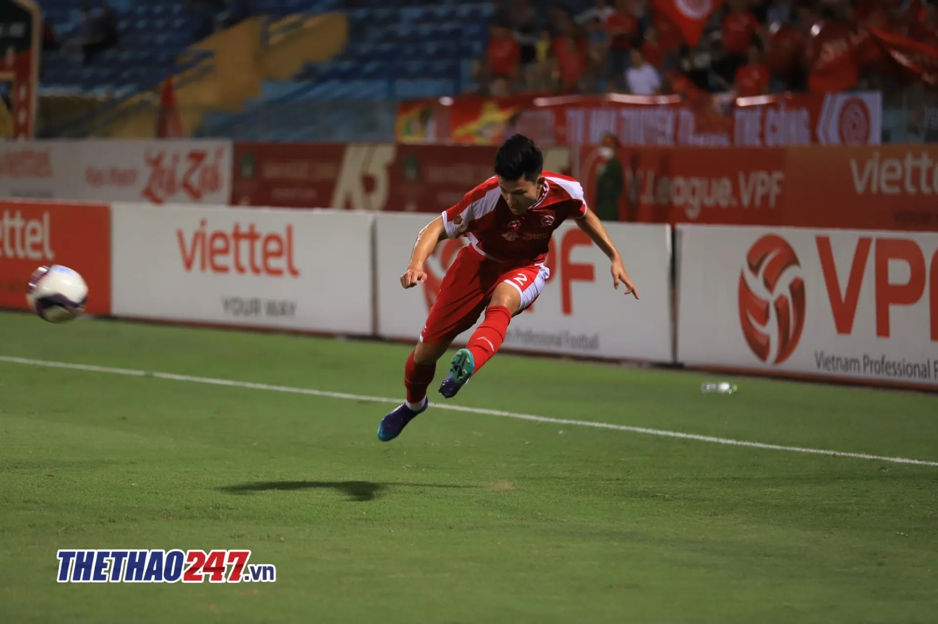 VIDEO: Người hùng U23 Việt Nam chào sân ấn tượng tại V-League 2022 161869