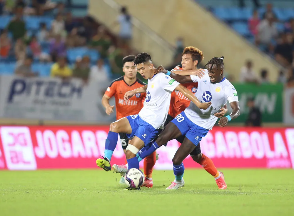 Quyết trụ hạng, nhiều CLB V-League tiêm doping khủng cho cầu thủ 180644