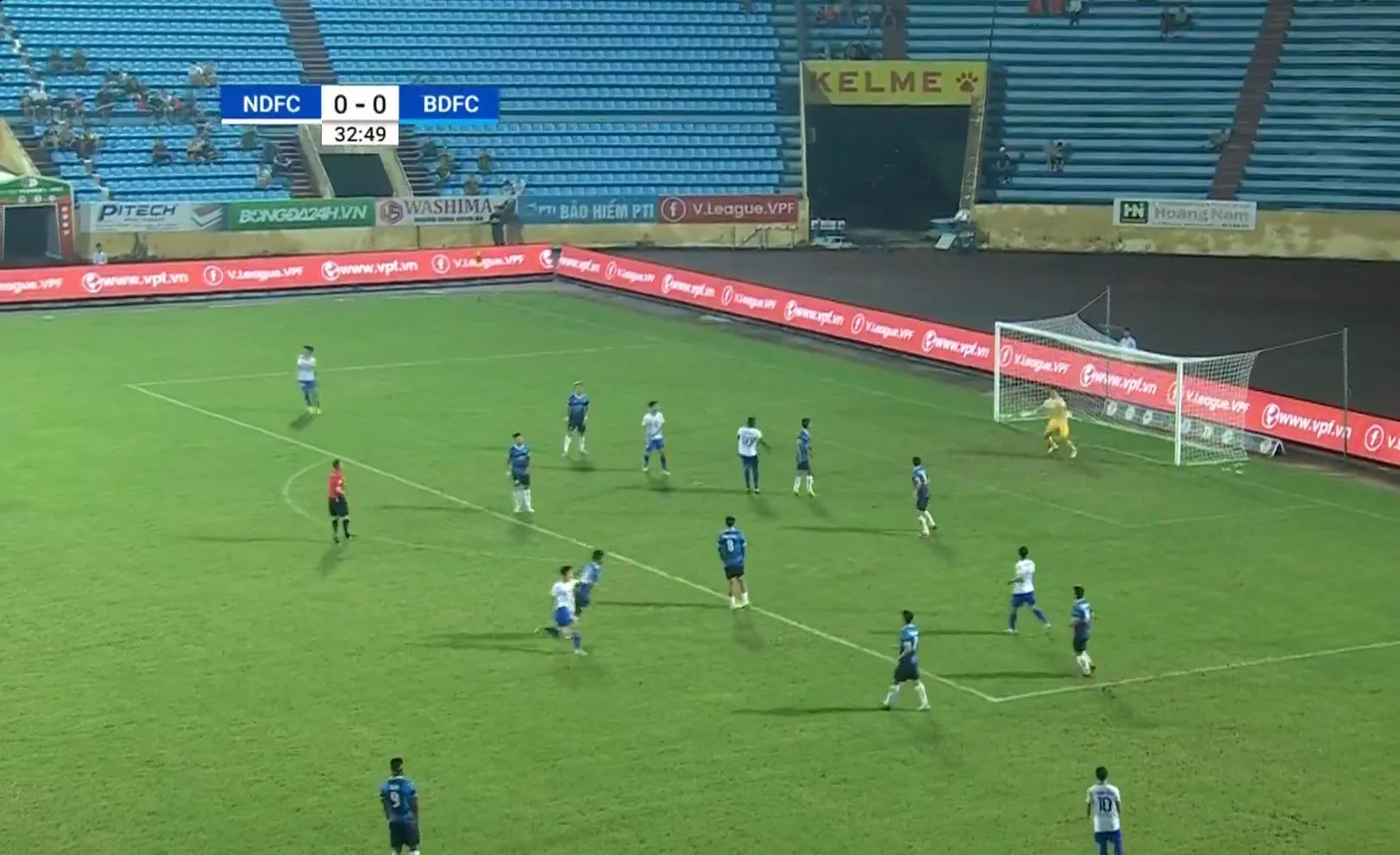 Trực tiếp Nam Định 0-0 Bình Định: Đội khách lấn lướt 199562