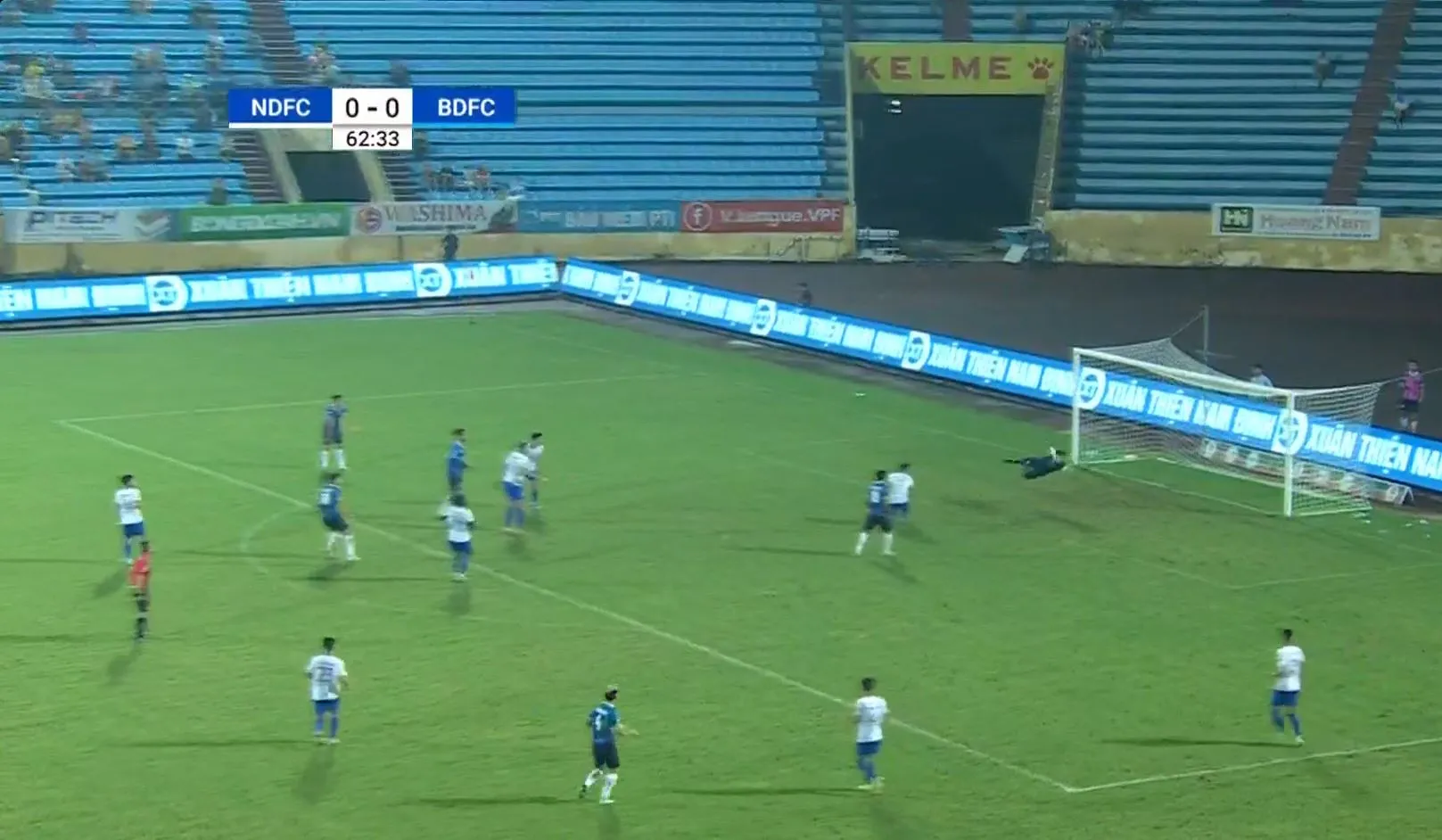 Trực tiếp Nam Định 0-0 Bình Định: Tấn công bế tắc 199590