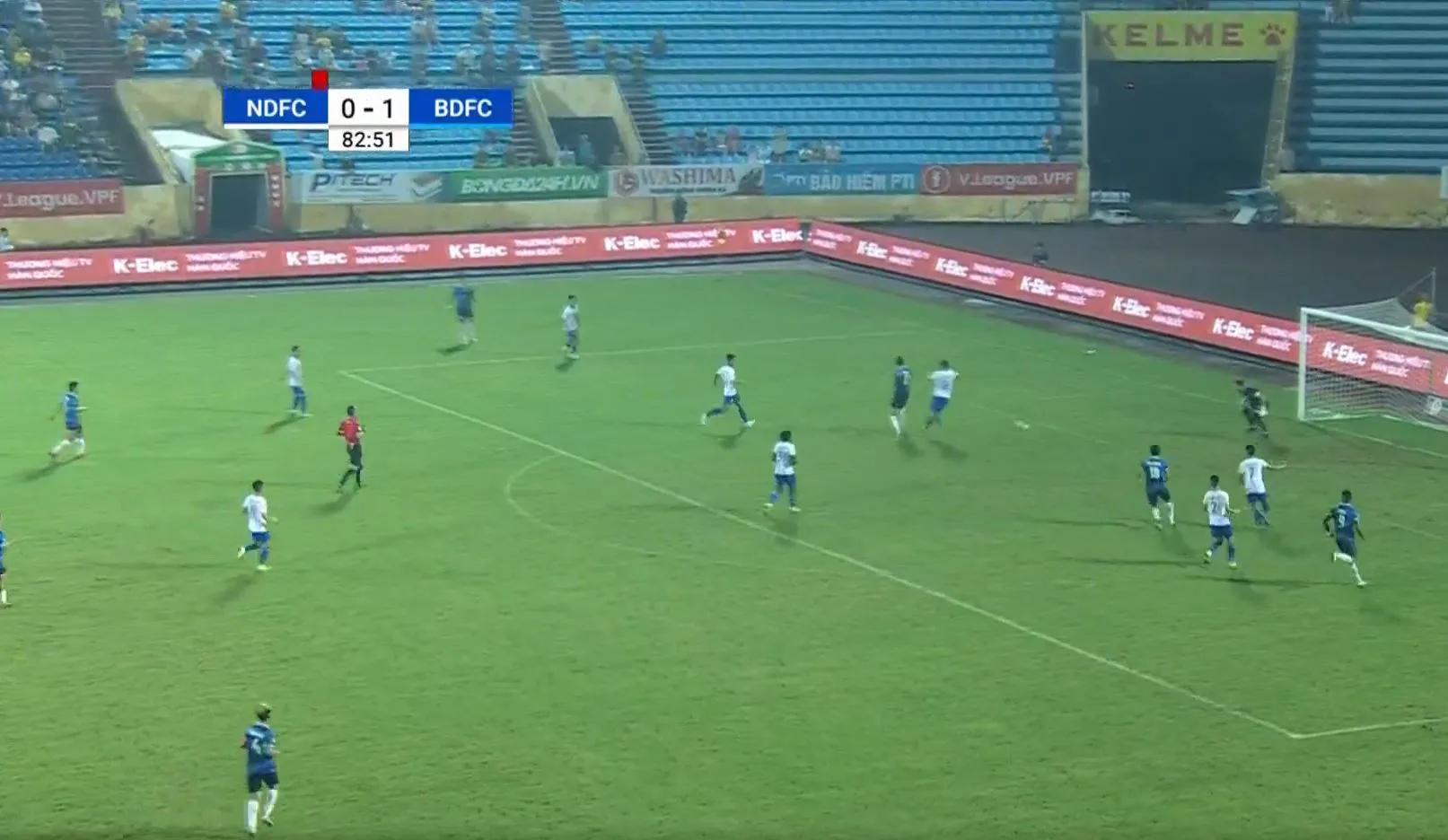 Trực tiếp Nam Định 0-1 Bình Định: Siêu phẩm mở tỷ số 199596