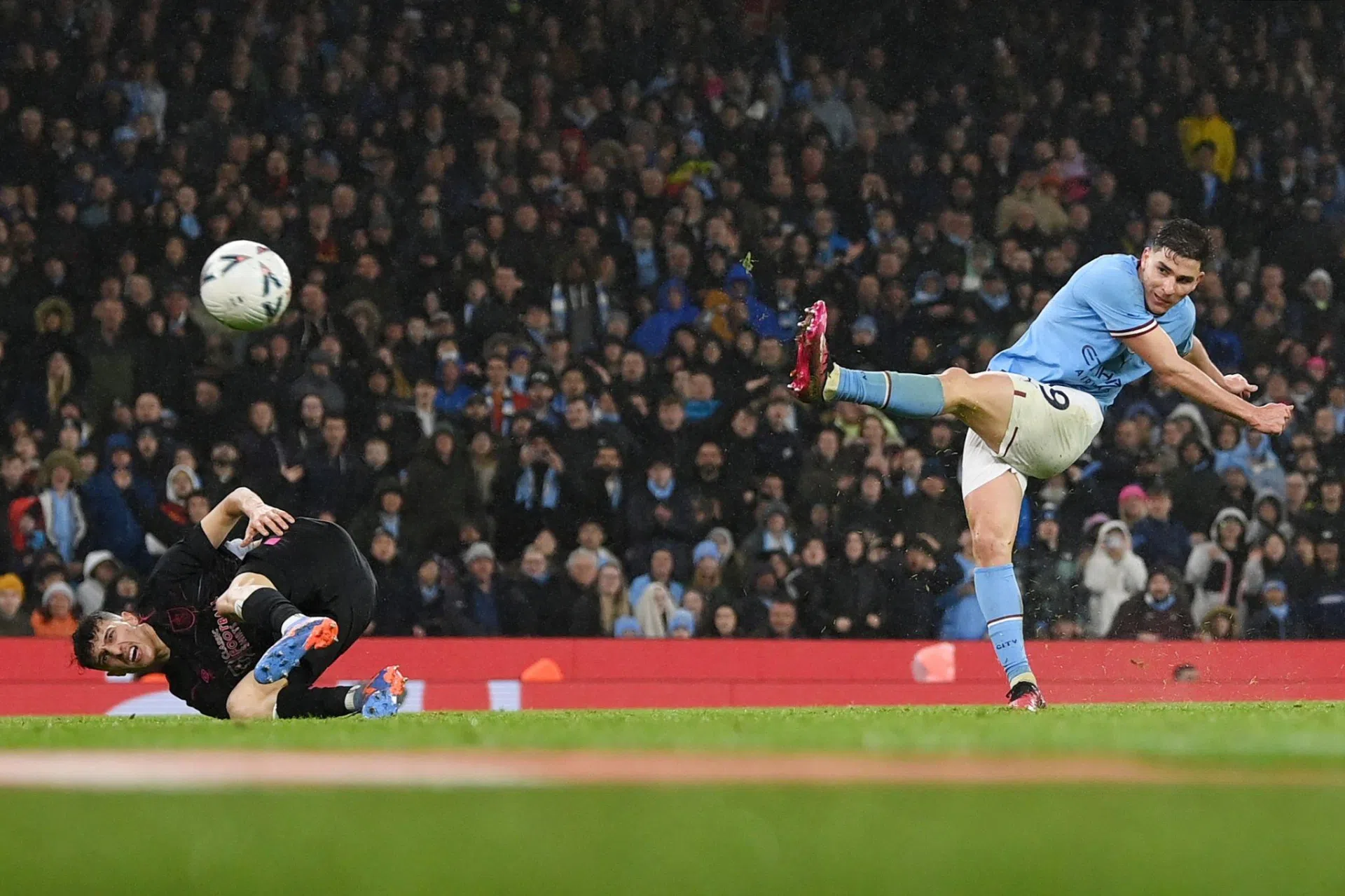 Trực tiếp Man City 6-0 Burnley: Hat-trick dành cho Haaland 259442