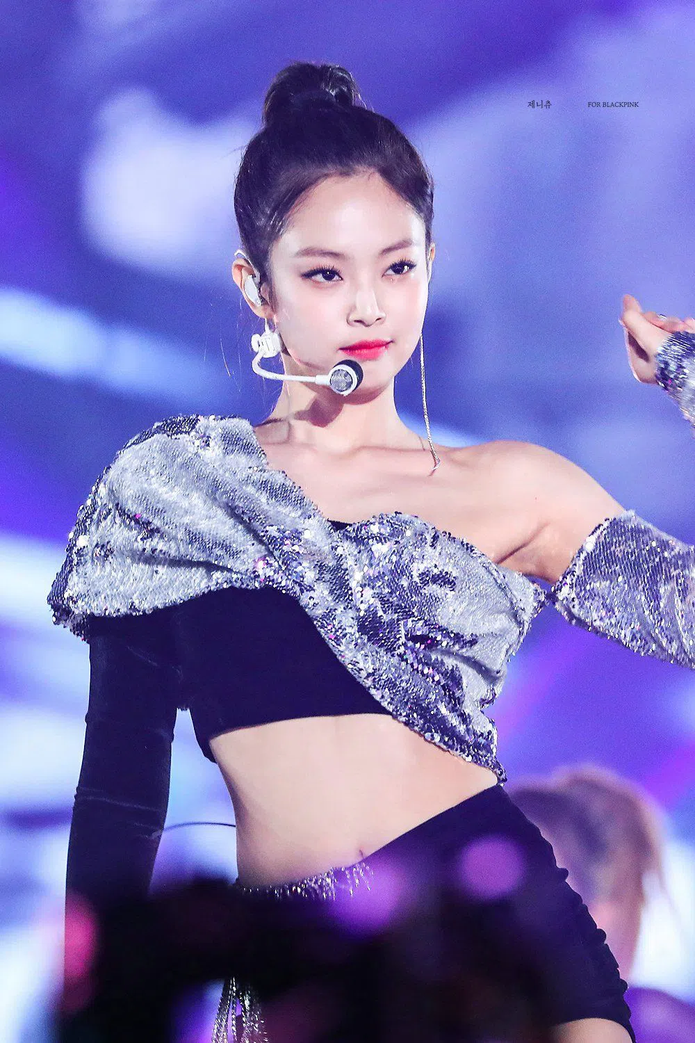 Bờ vai Jennie