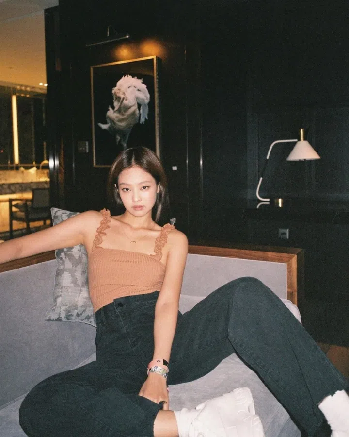 Bờ vai Jennie