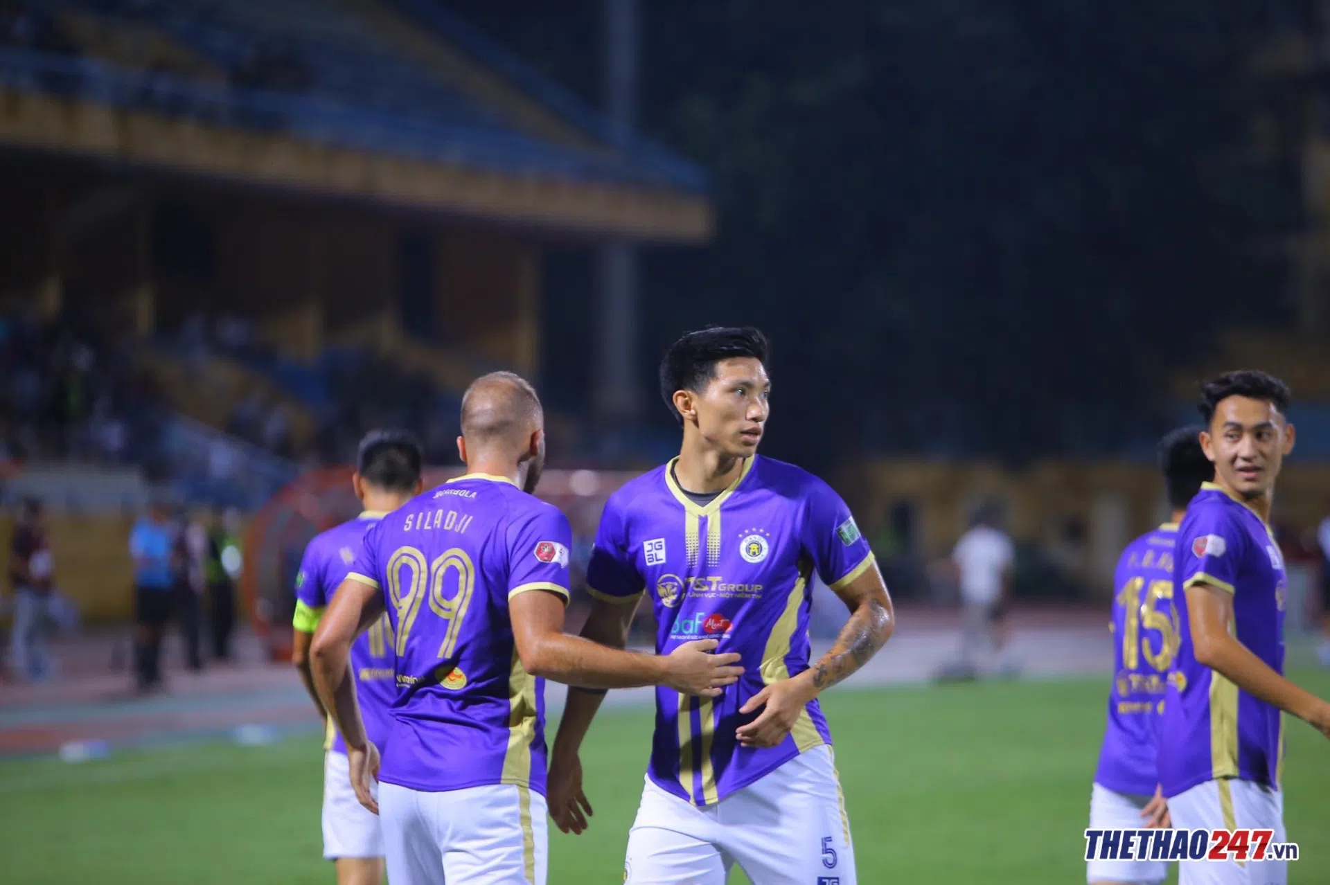 Trực tiếp Hà Nội 2-1 Sài Gòn: Sao U23 Việt Nam tỏa sáng! 160312