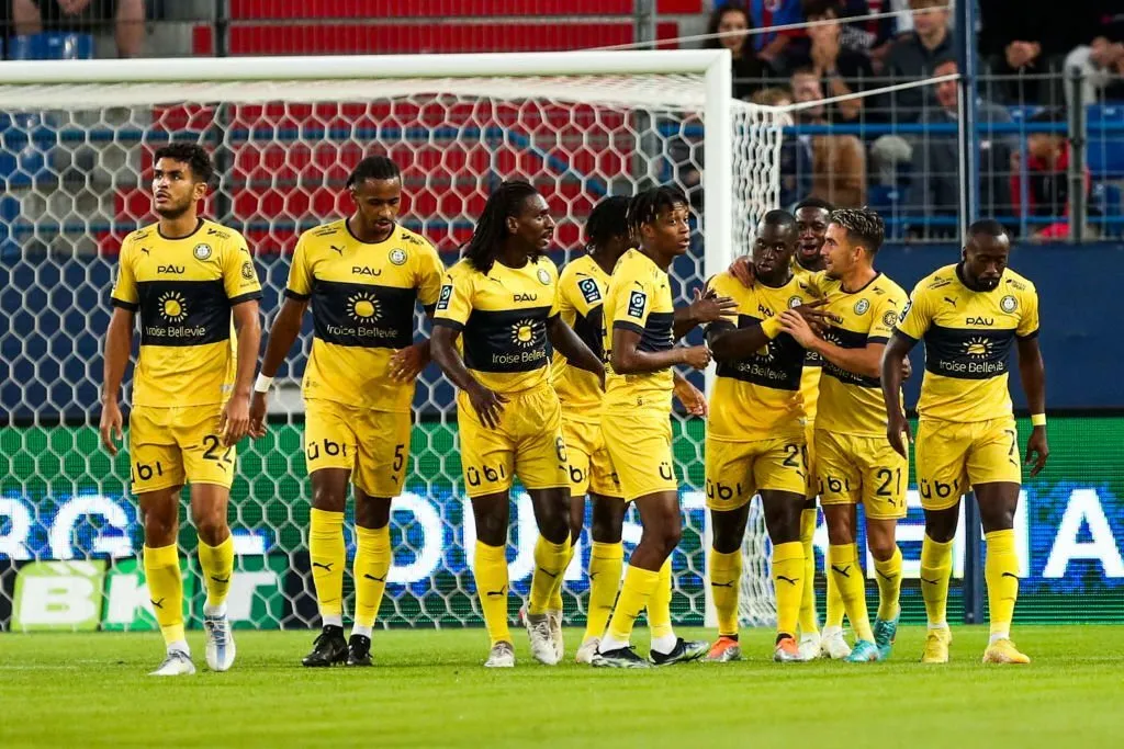 Đồng đội tại Pau FC \'thăng hoa\', Quang Hải đối mặt viễn cảnh tồi tệ 180365