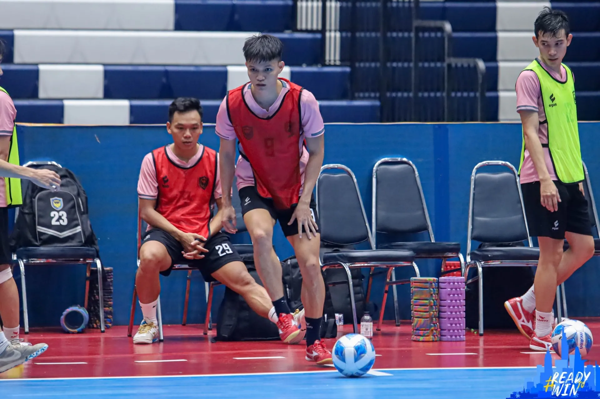 Xác định 2 cặp bán kết AFF Cup: Việt Nam gặp 'đối cứng' 182969