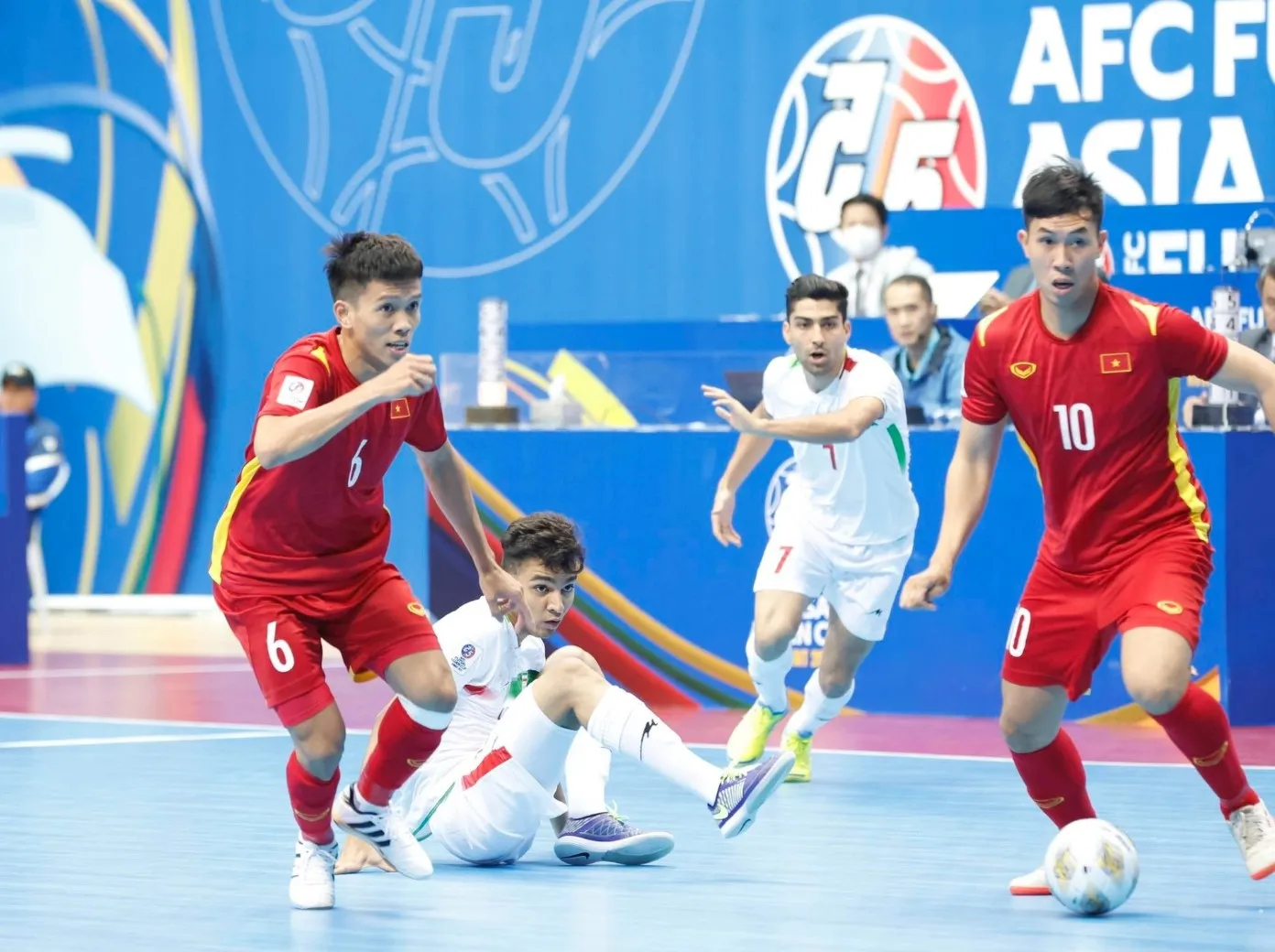 Trực tiếp futsal Việt Nam 0-3 Iran: Không thể cản phá 197148