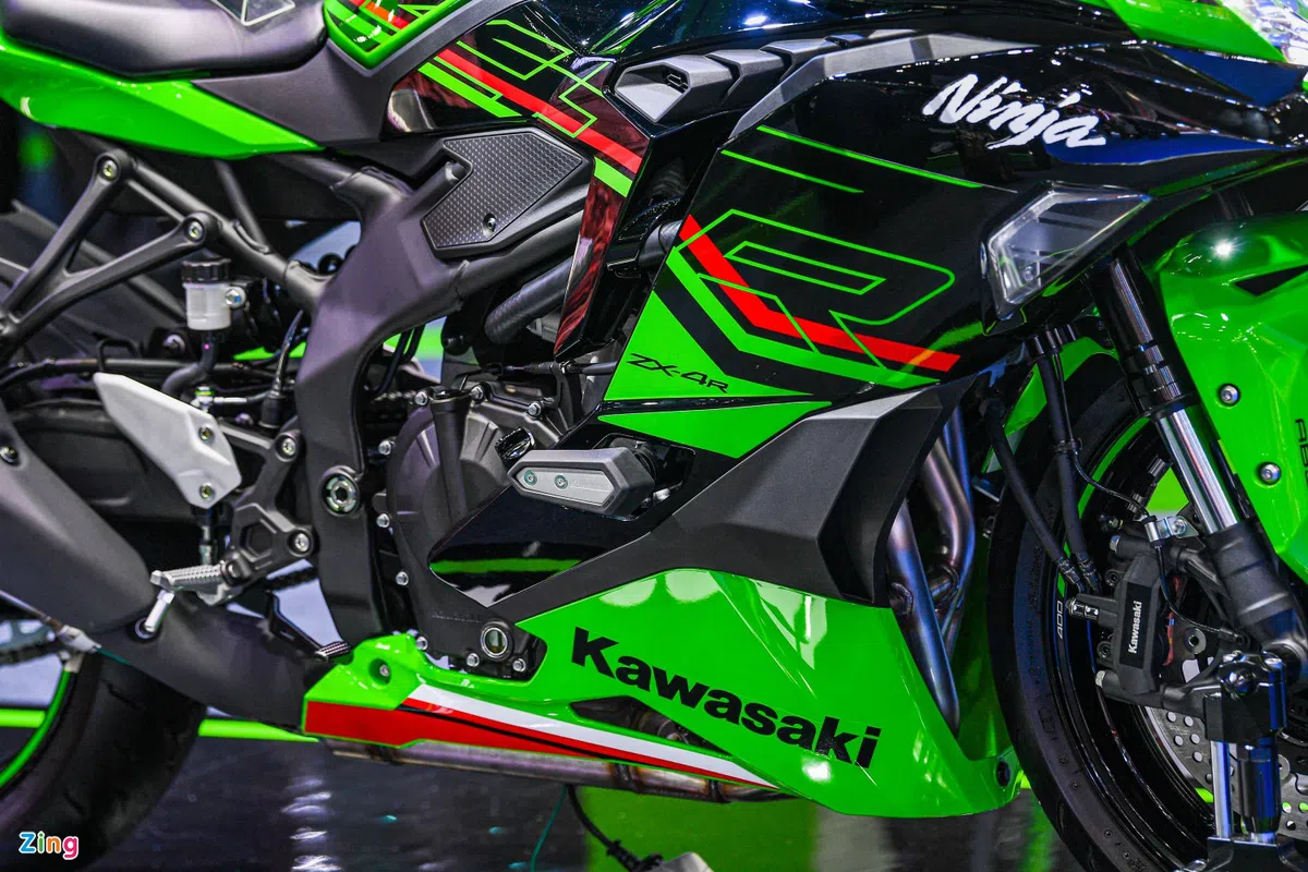 Cận cảnh  Kawasaki ZX-4R vừa ra mắt tại Thái Lan, bản tiêu chuẩn giá hơn 9000 USD 262526