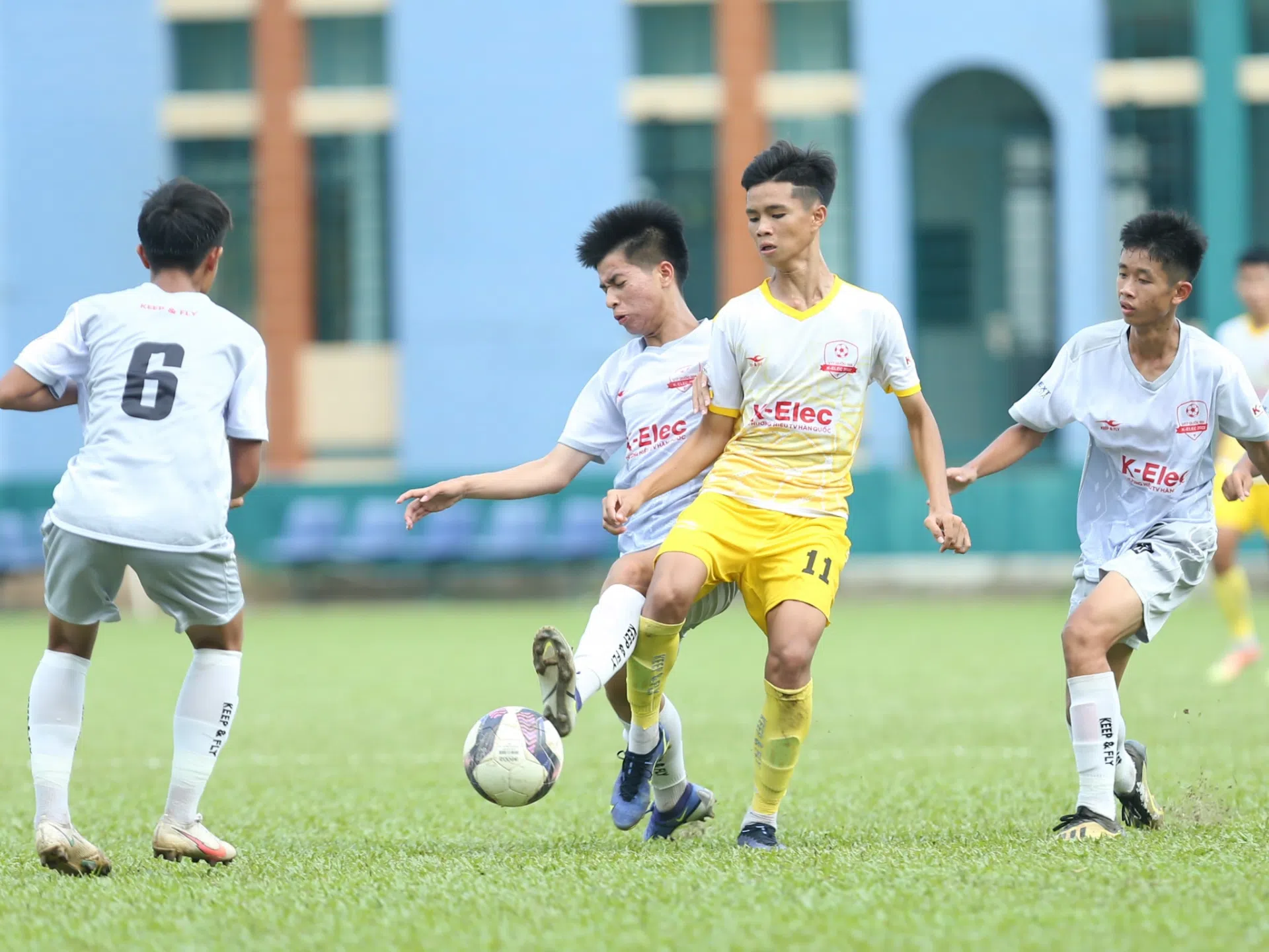 Đương kim vô địch U17 Sông Lam Nghệ An khẳng định sức mạnh, toàn thắng tại bảng B U17 Quốc gia - K-Elec 2022. 181484