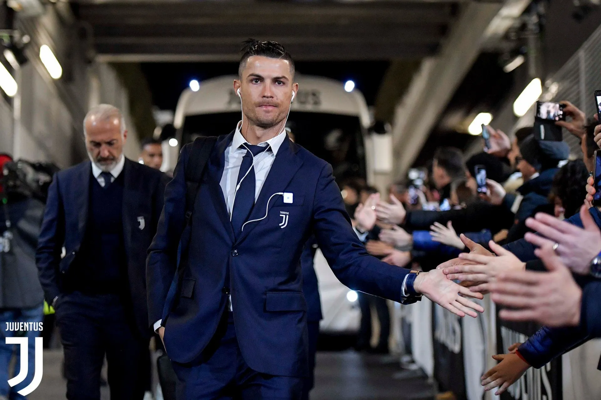 Ronaldo ra đi, Ten Hag mặc kệ vì đã có 2 'siêu tân binh' thế chỗ 151457