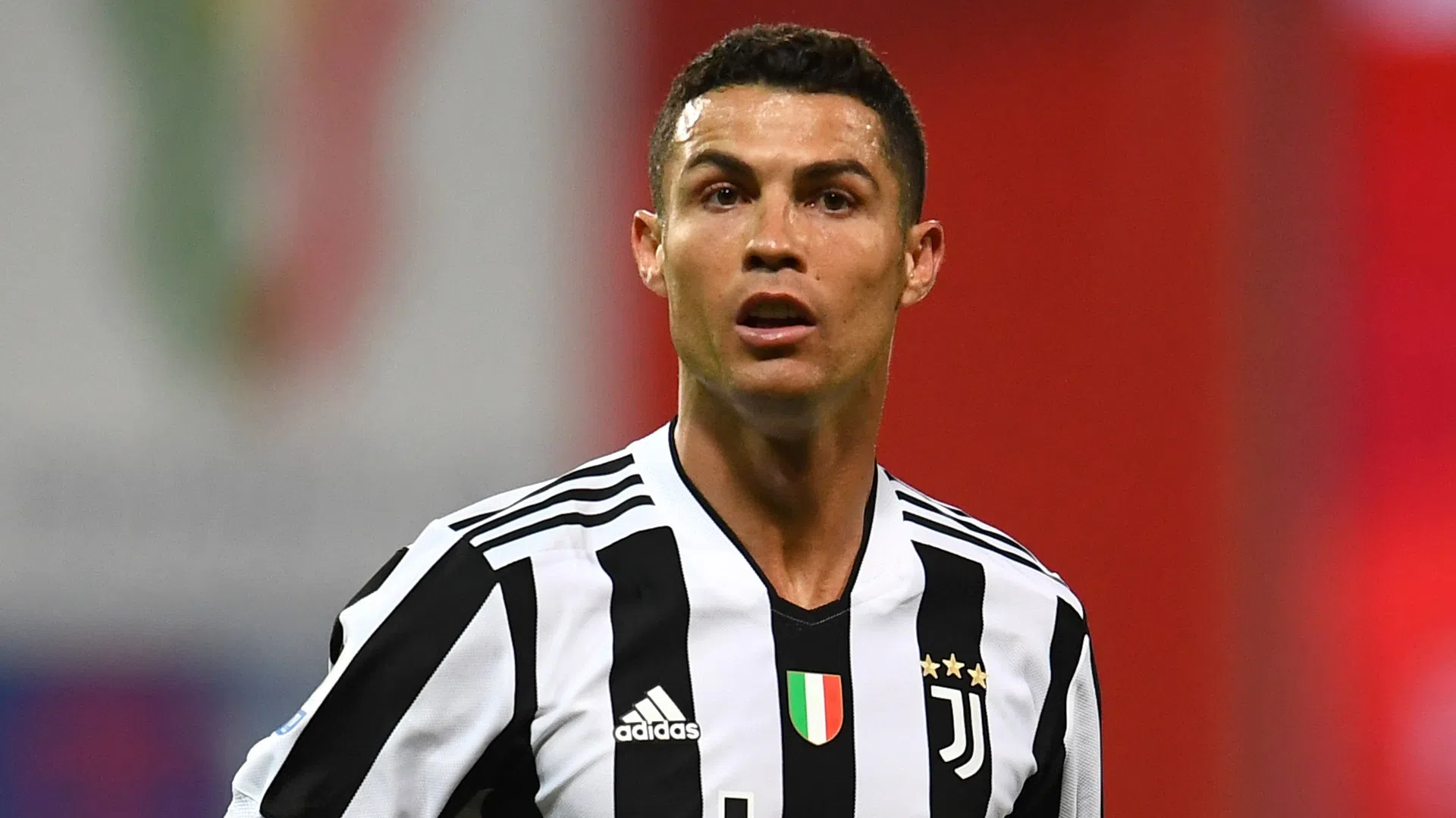 Ronaldo rời MU - Tay săn bàn vĩ đại nhất và bến đỗ cuối cùng của sự nghiệp 178183