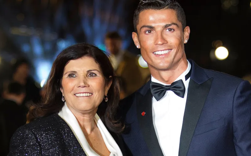 'Mẹ nói phải nghe', Ronaldo gia nhập bến đỗ cuối cùng trong sự nghiệp 194587