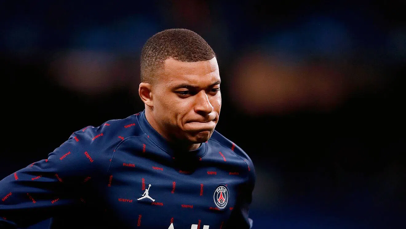 Real chọn 'QBV tương lai' thế chỗ Benzema, Mbappe đã tiếc nuối chưa? 202745