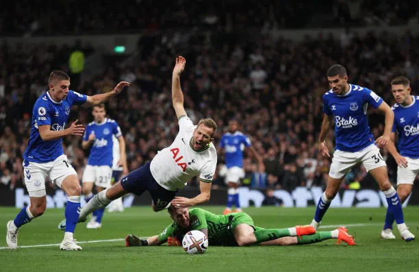 Trực tiếp Tottenham 1-0 Everton: Harry Kane khai thông thế bế tắc trên chấm 11m 203359