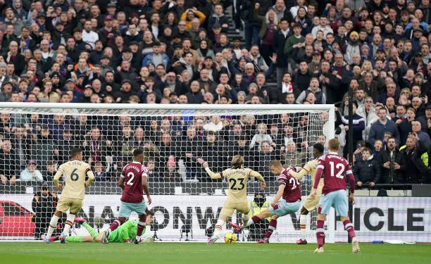 Enzo và Felix tỏa sáng, Chelsea vẫn không thể vượt ải West Ham 248003