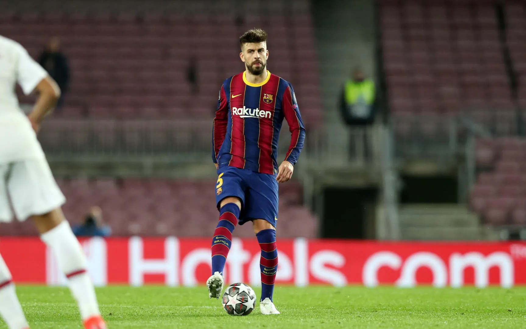 Xavi đưa ra 'bản án', tương lai Pique coi như xong