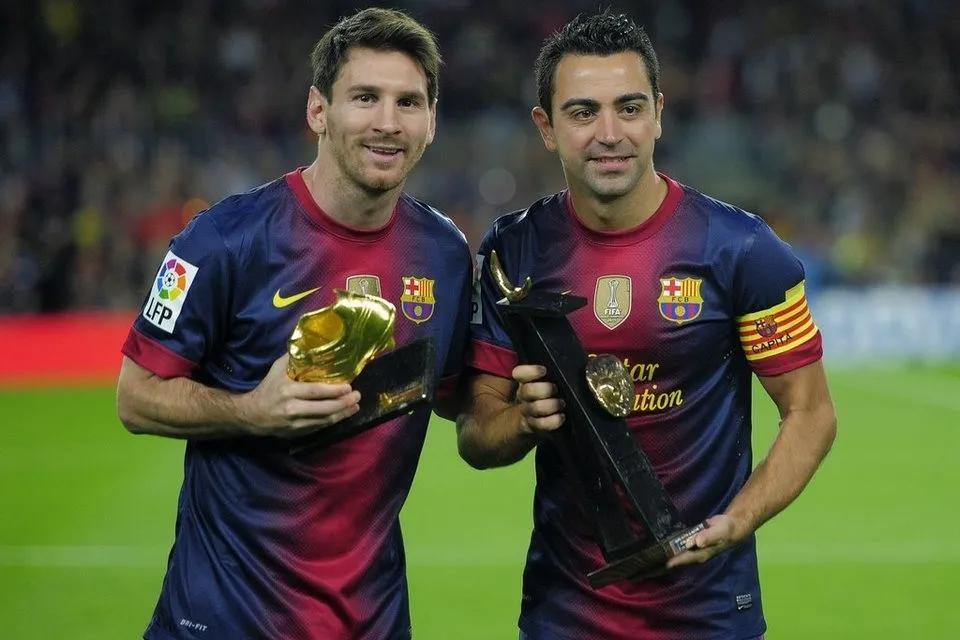 Xavi gọi tên cầu thủ xuất sắc nhất lịch sử: Không Ronaldo, Messi ở đâu? 185381