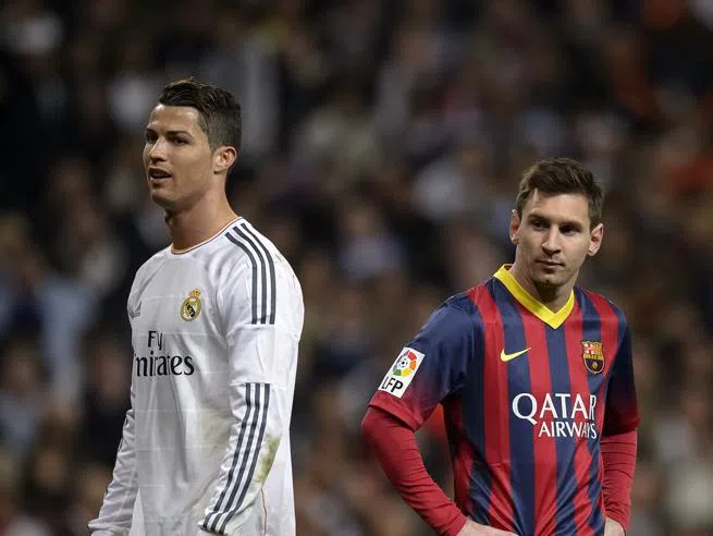 Báo Anh gọi tên cầu thủ vĩ đại nhất lịch sử, Messi - Ronaldo tiếp tục gây tranh cãi 201015