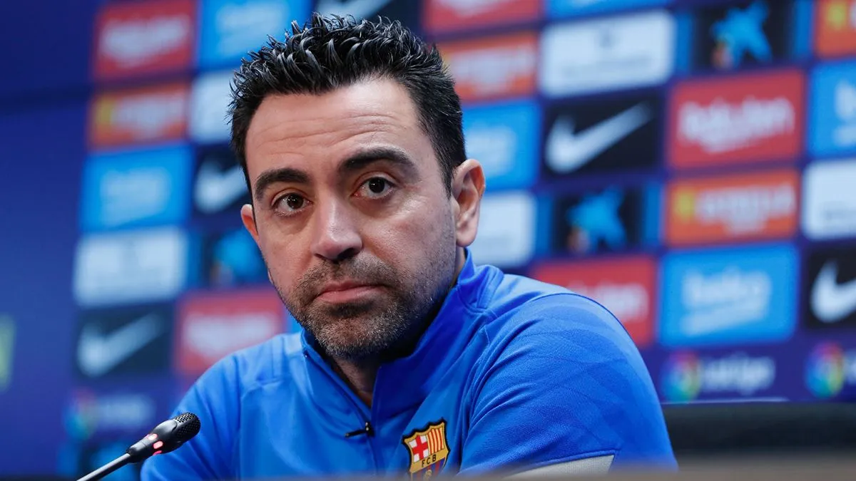 HLV Xavi: 'Barca chẳng có lý do gì để lo sợ Real Madrid' 203303