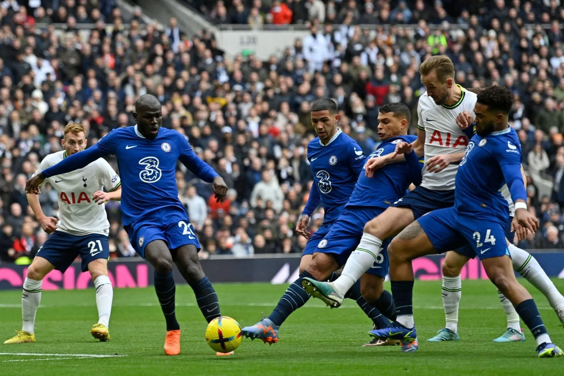 Trực tiếp Chelsea 0-0 Tottenham: Thiago Silva cứu thua ngoạn mục 252359