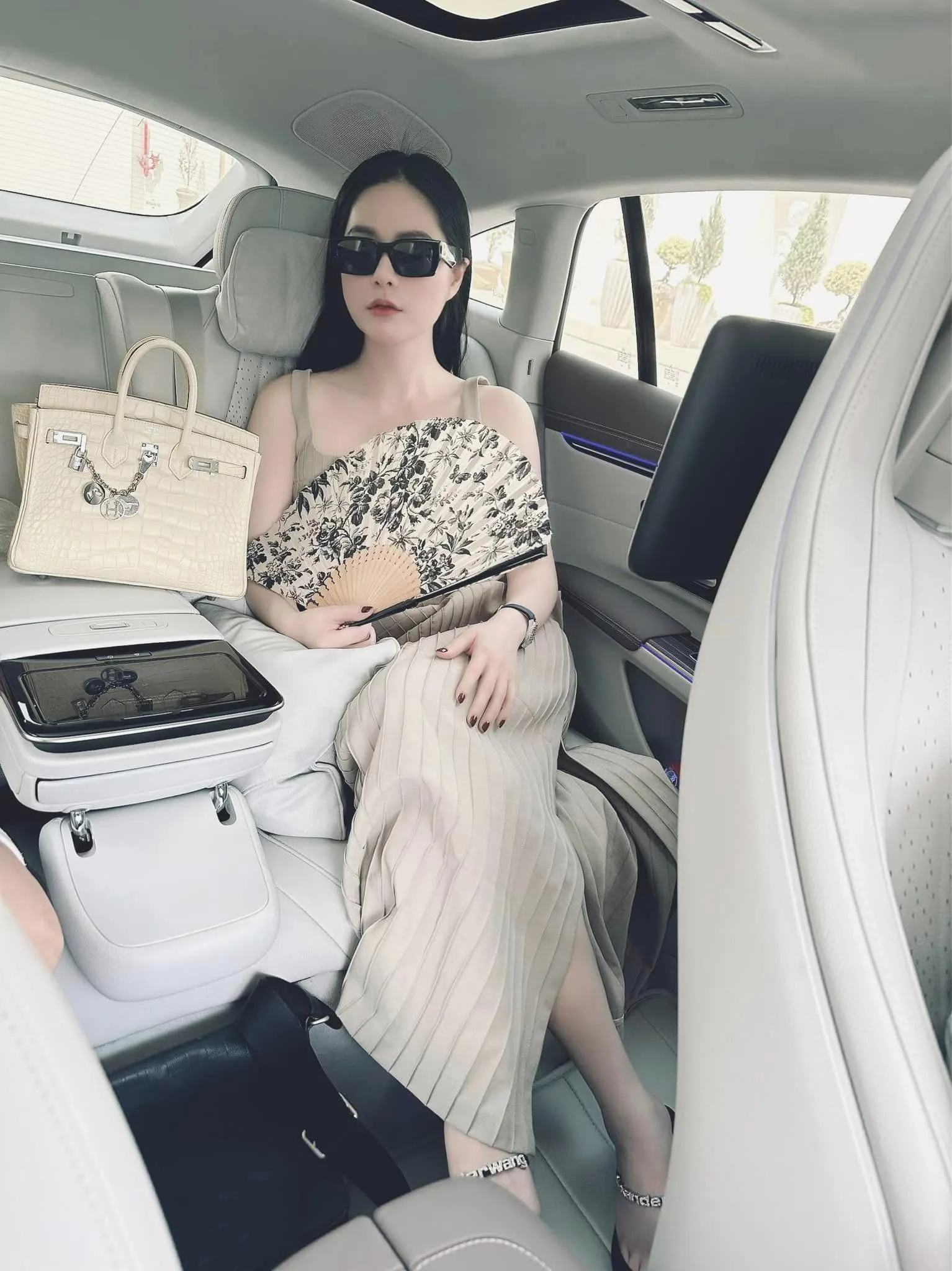 thu choi tui hieu cua Doan Di Bang.