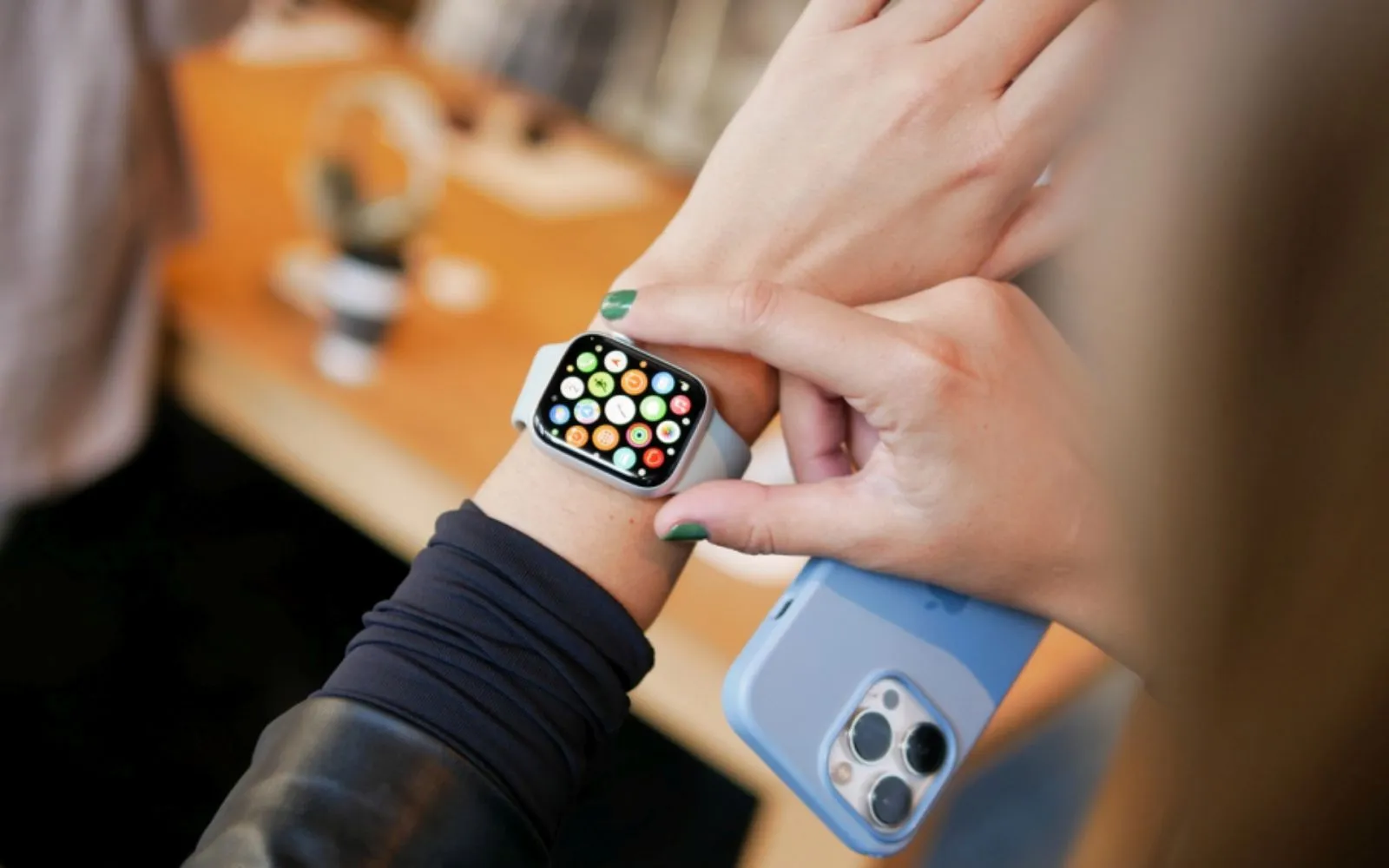 apple watch dung sac nhanh