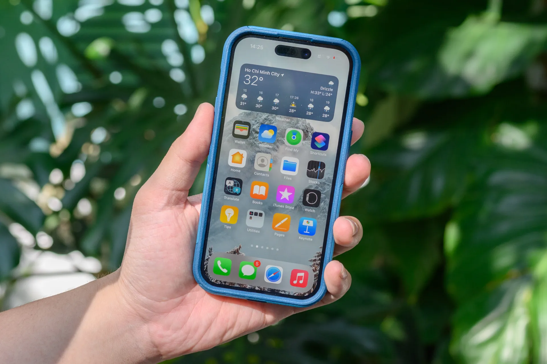 Pin iPhone 14 xuong pin nhanh