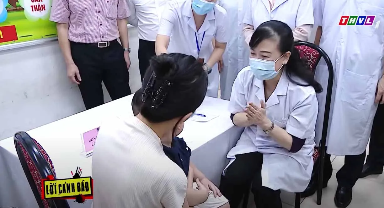 loi-canh-bao-nguy-hai-khi-lam-dung-vitamin-a-lieu-cao12