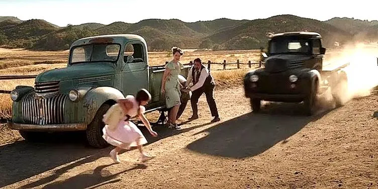 ac-quy-ma-so-ii--mot-canh-cu-cua-valak-tien-tri-tuong-lai-cua-nhan-vat-bat-ngo1