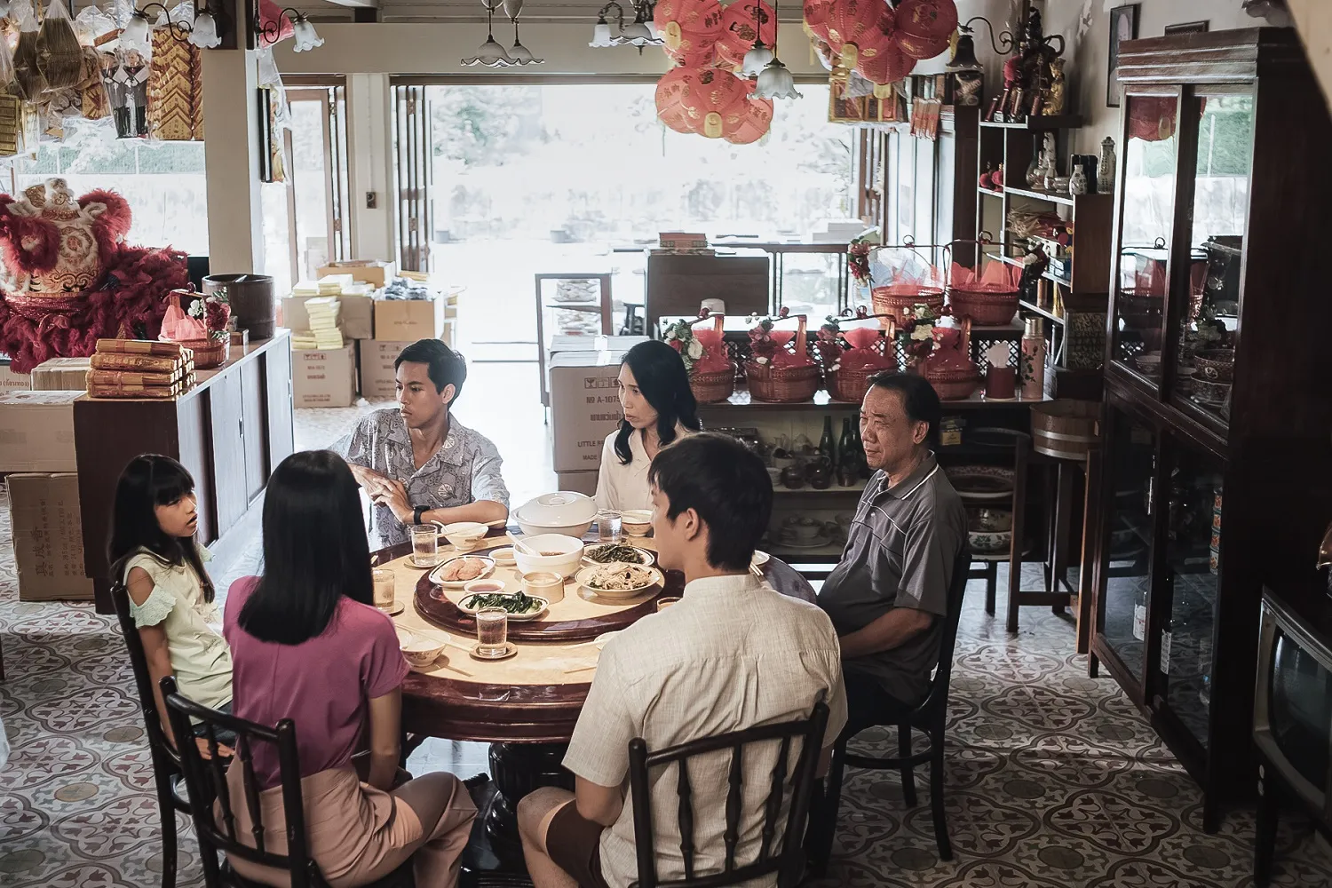ai-yeu-ai-phim-tinh-cam-hai-thai-lan-ra-rap-ngay-mua-trung-thu5