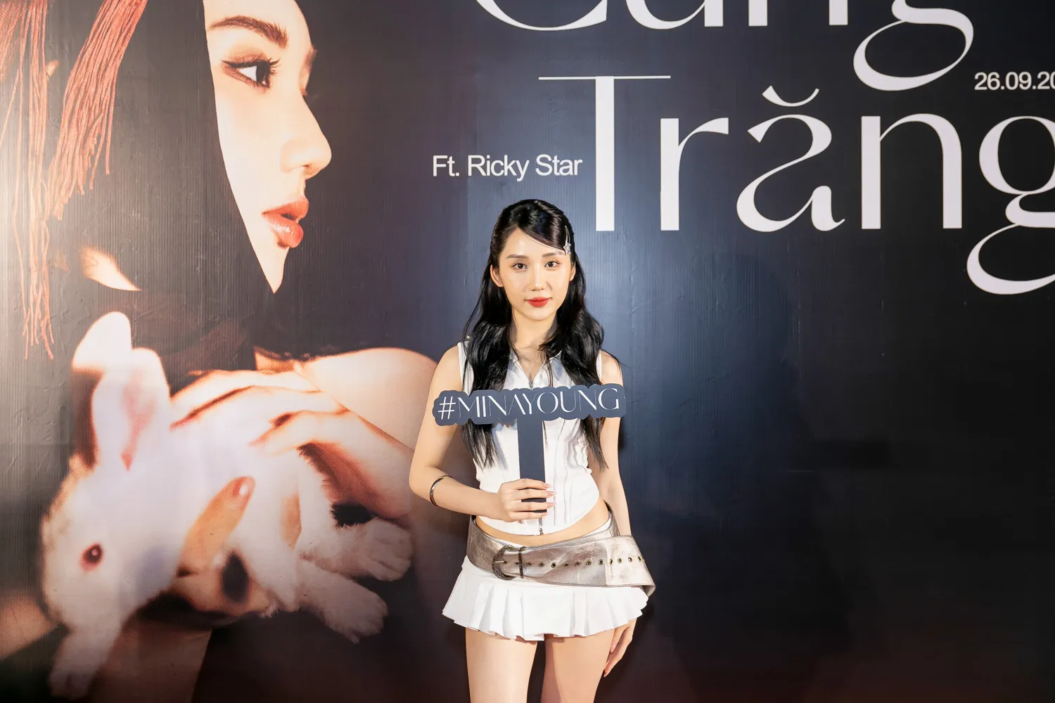 mina-young-nu-streamer-noi-tieng-debut-thanh-ca-si1