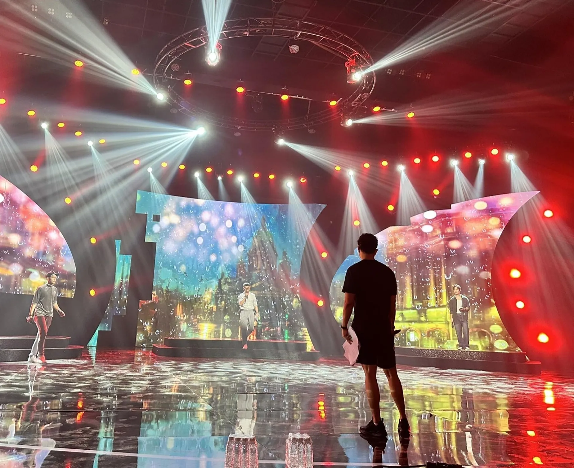 nguyen-hong-thuan-khang-dinh-nhac-tinh-luon-nam-trong-tim-moi-nguoi-viet-nam-4