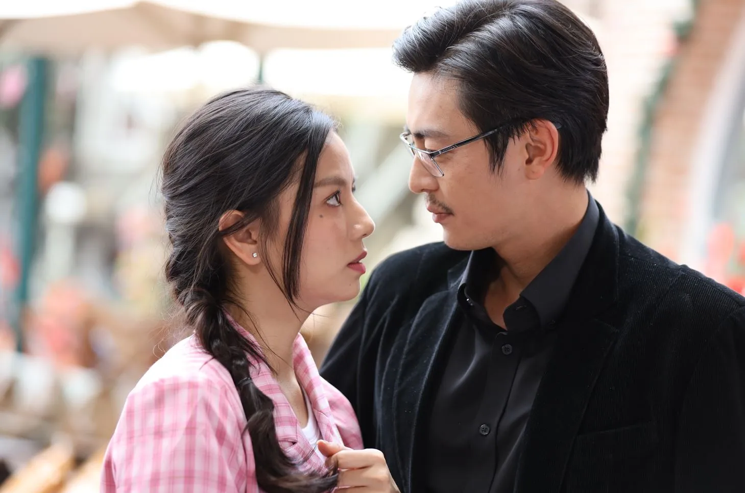 Hạ ANh - Quốc huy