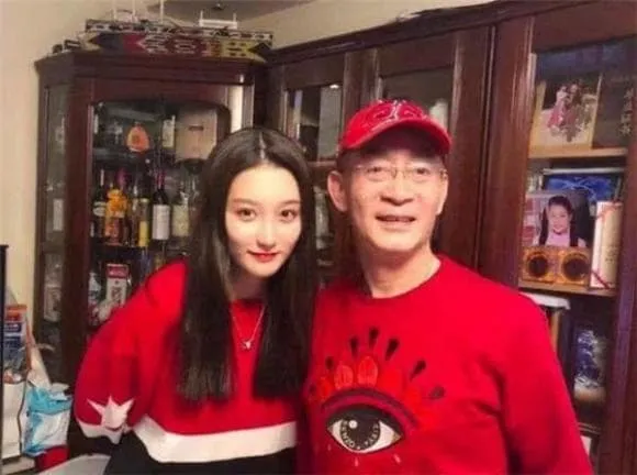 con-gai-luc-tieu-linh-dong-3