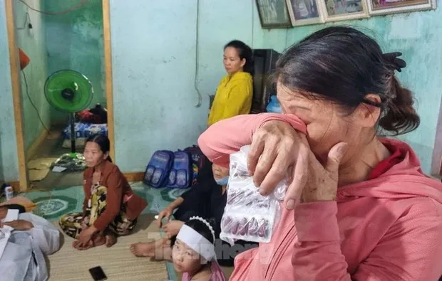 dam-tang-3-anh-em-duoi-nuoc-3