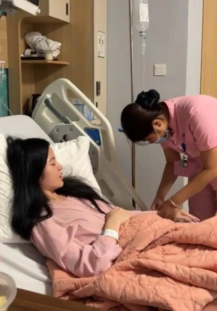 hinh-anh-ban-gai-quang-hai-tren-giuong-benh-2