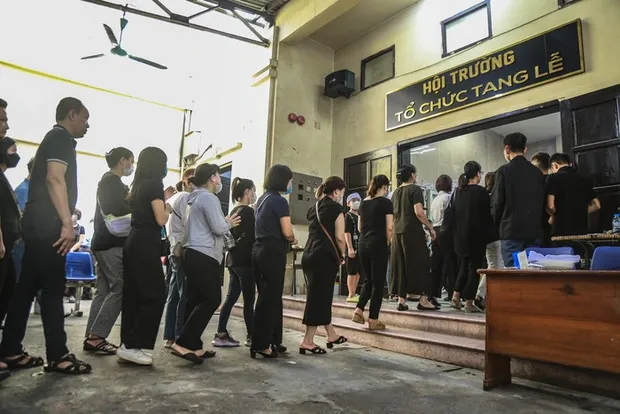 dam-tang-3-nan-nhan-qua-doi-trong-vu-hoa-hoan-ơ-ha-noi-2