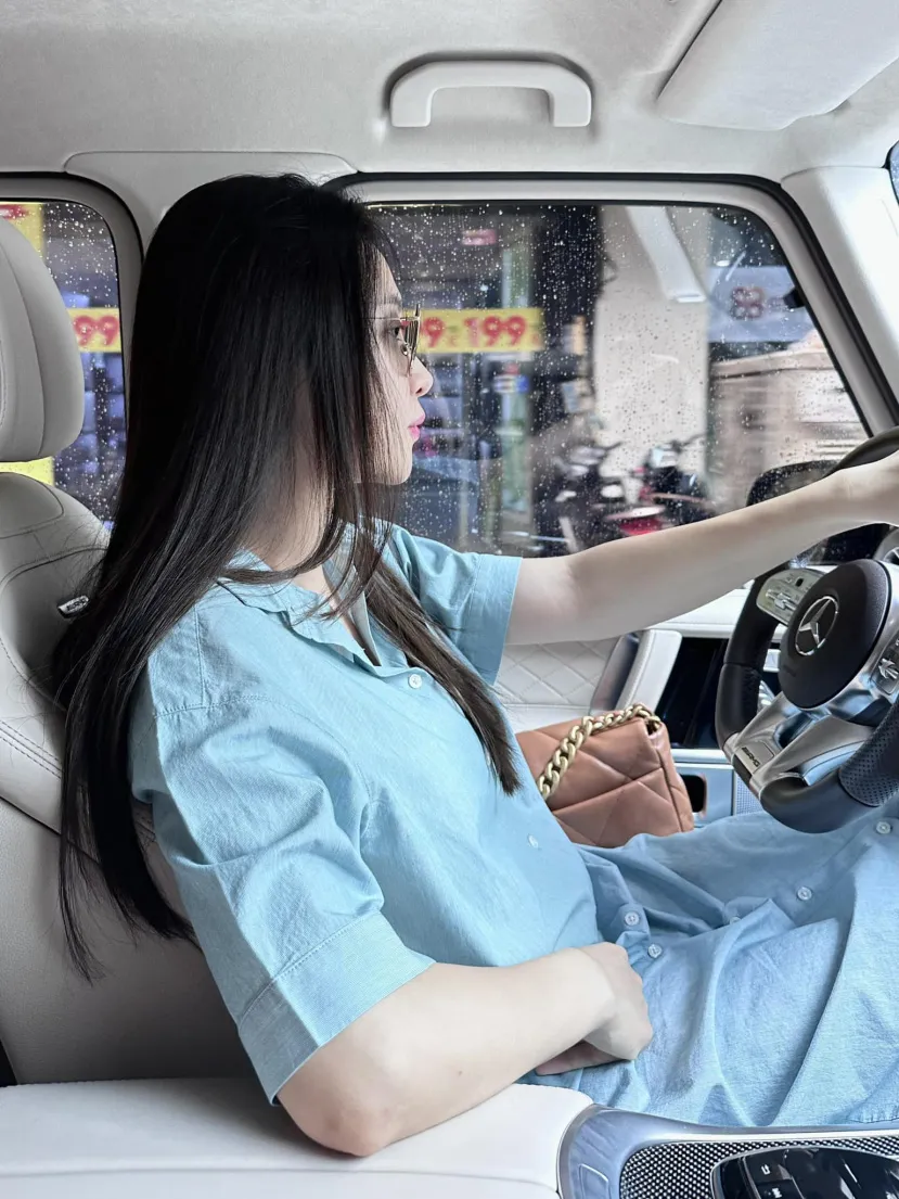 dam-thu-trang-ke-chuyen-hai-cua-cuong-do-la-3