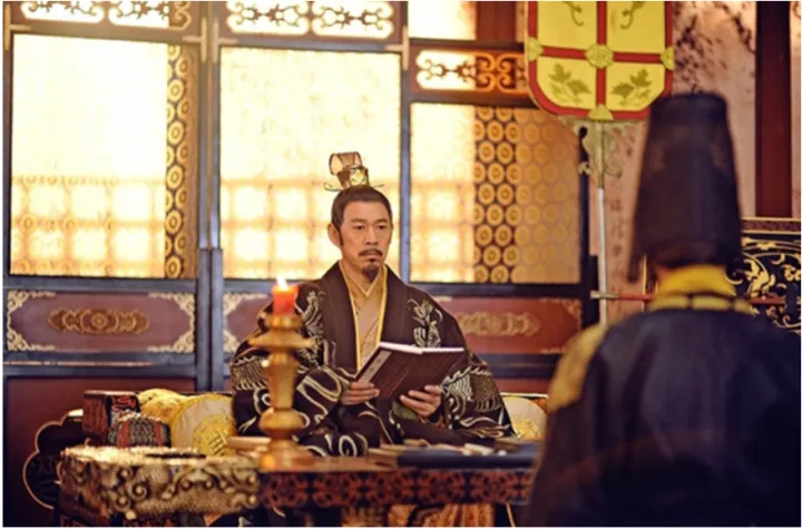 vi-sao-hoang-de-trung-hoa-qua-doi-som-1