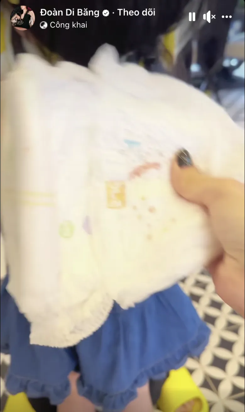 con-gai-doan-di-bang-mang-tui-dior-50trieu-di-mau-giao-10