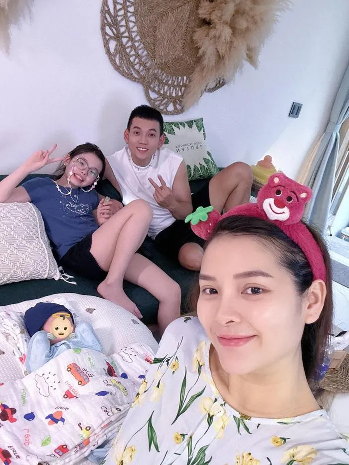 dien-mao-quy-tu-phuong-trinh-jolie-6