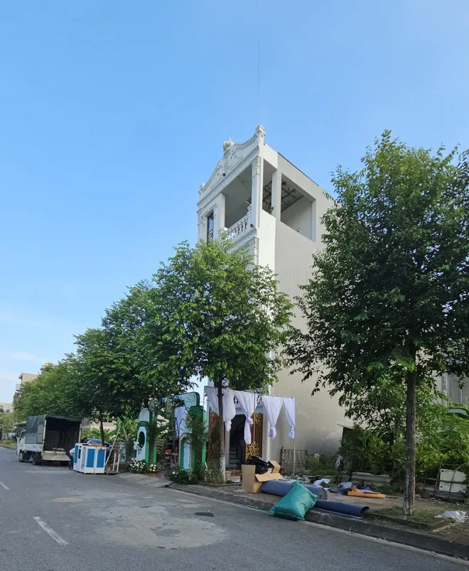 le-an-hoi-phuong-oanh-shark-binh-4