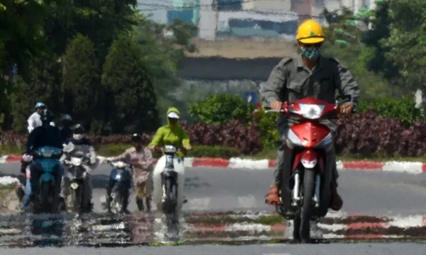 tai-sao-chung-ta-nhin-thay-vung-nuoc-trong-ngay-nang-nong-2