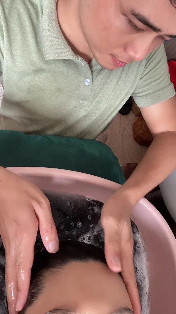 to-dinh-khanh-phu-vo-cham-con-4