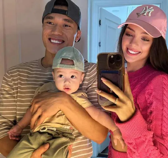 thu-mon-bui-tien-dung-khoe-bo-anh-nhan-dip-con-trai-moc-chiec-rang-dau-tien-7